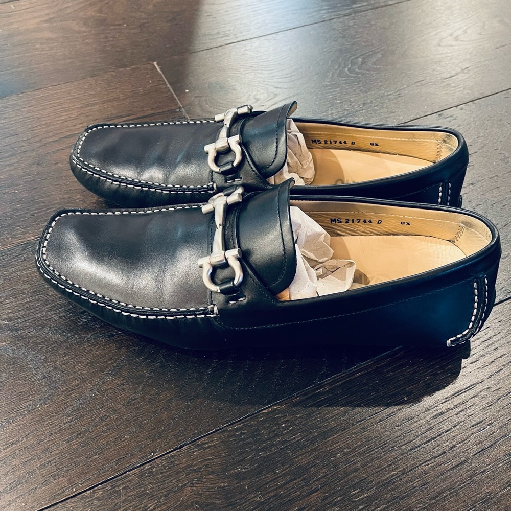 Salvatore Ferragamo - Driver with Gancini Ornament Mens Shoes